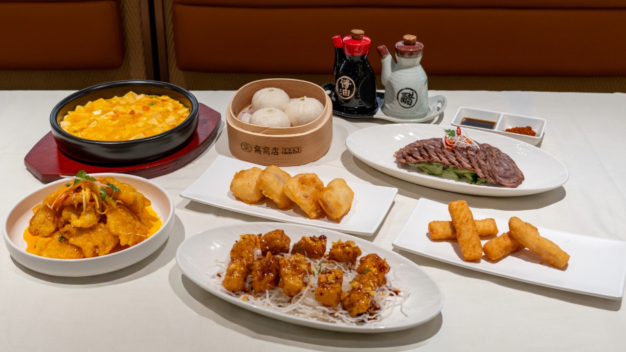 Wo Wo Dian food spread